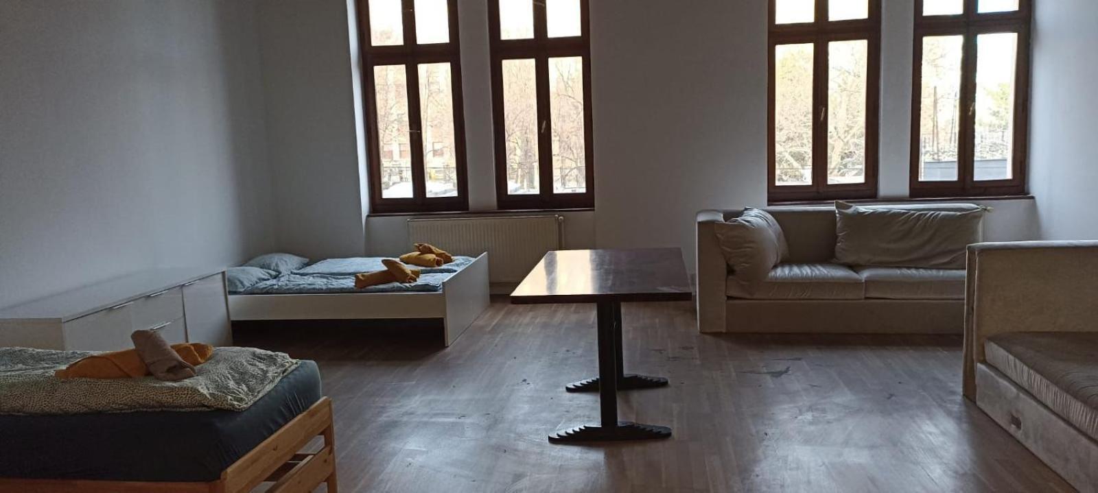 Blue Lotus Apartments Братислава Екстериор снимка